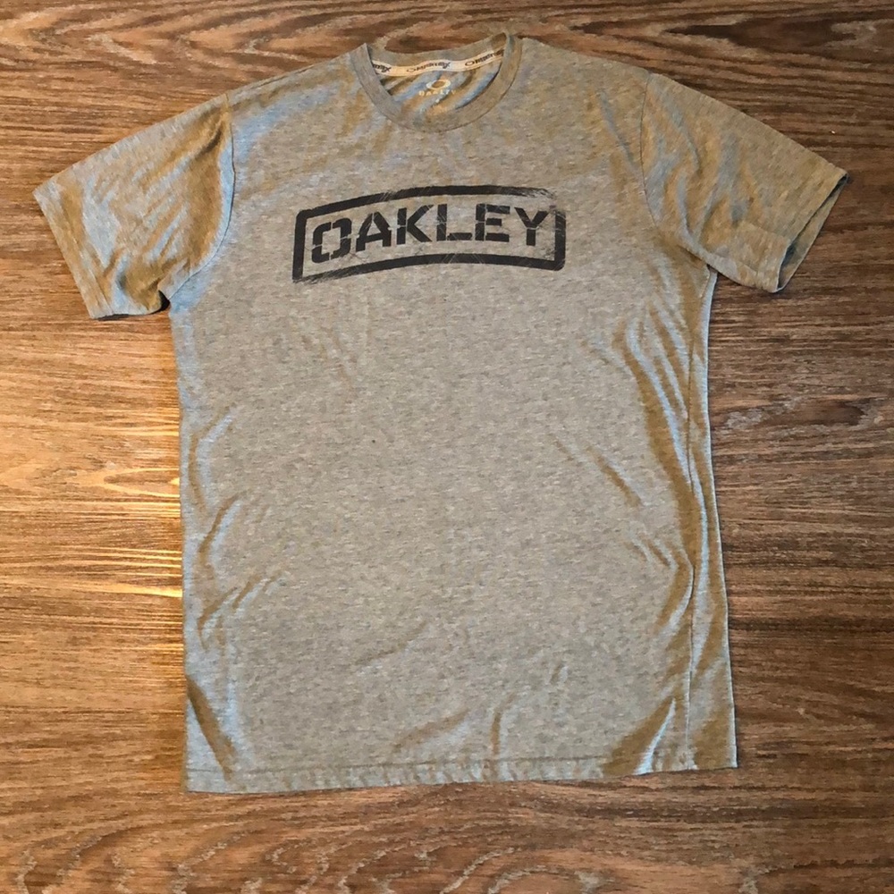 Oakley quick drying tee